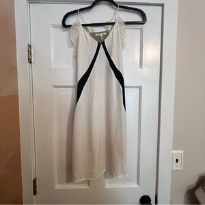 MAJE WHITE AND BLACK ACCENT RUFFLE DRESS Size 3